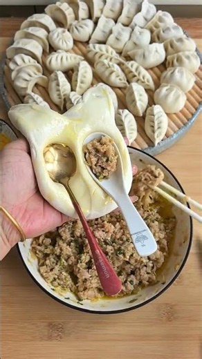Tasty Veg Momos Recipe | Quick & Easy: #Momos #MomosRecipe #VegMomos #StreetFood #Recipe