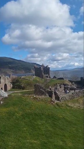 Exploring Urquhart Castle & Loch Ness, Scotland, Rabbie's Tours from Katalin T. 🏴󠁧󠁢󠁳󠁣󠁴󠁿
