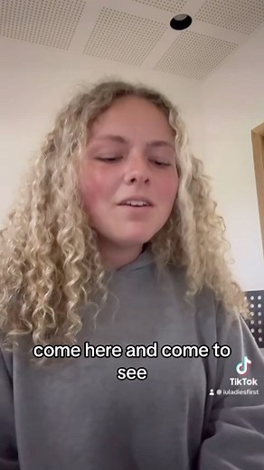 Happy 1st day of the month!!💐💐💐Here’s a beautiful cover of “Endless Lawns” by @kurtelling, sung by @katiegitss 💖💖 | Ladies First