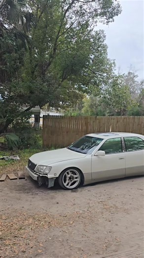 Exploring the LS400: A Classic in the Car Community