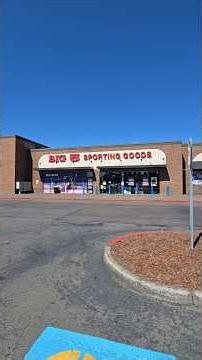 Knee Brace Shopping in Salem, Oregon #kneebrace
