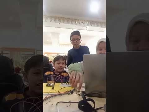 BIMTEK (Pemograman/Koding dan Robotik) Last day perakitan robotik