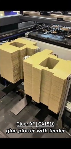 Automated gluing solutions for Packaging & displays