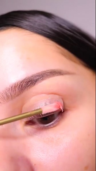 Master The Lash Lift Technique