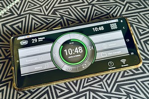 No necesitas Android Auto: este launcher gratis para tu móvil es más completo, personalizable y hasta te deja instalar apps