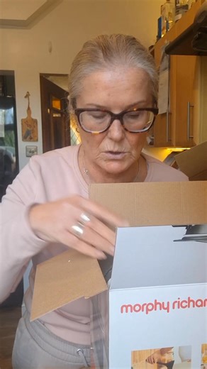 15K views · 220 reactions | Unboxing... The best slow cooker ever and the only slow Cooker I would recommend for daily use. It's on Amazon for the lowest price I have ever seen SEE TOP OF COMMENTS FOR MORE INFORMATION . #slowcooker #productreview #review #honestreview #autumnmusthave | Jules The Lazy Cook | Facebook