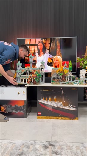 It didn’t go as I planned 😂 A clip from the series “Friends” (© Warner Bros. Television) used as background - all rights reserved. #lego #rlfm #activitysupport25 #10333 #10316 #lego10333 #lego10316 #baraddûr #lordoftheringsmemes #lordoftherings #legolotr #legolordoftherings #friends #friendsmemes | FiranBricks