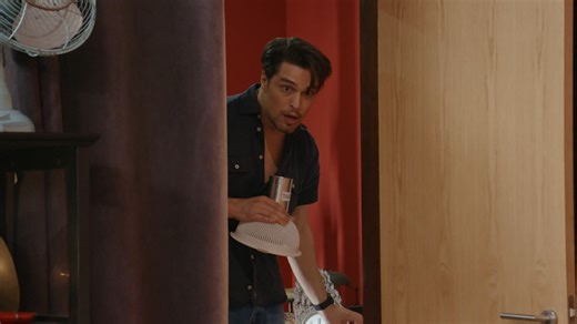 ⏰ Taskmaster | Diogo Morgado | Sábado | 22:00 | RTP1 | RTP Play | Neste episódio recebemos Diogo Morgado na arena do Taskmaster! Um episódio que promete devolver chapéus ao Bernardo, um caos de pellets, um chinfrim que vai para lá do portão, o Markl em contenção e uma viagem no tempo à era das fórmulas matemáticas e físicas. | RTP