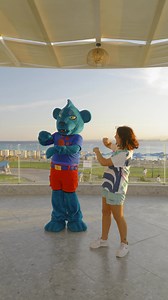 23K views · 198 reactions |  Quanti di voi canticchiano la nostra sigla dopo essere tornati a casa?  Ecco un tutorial per imparare testo e ballo e non arrivare impreparati al prossimo viaggio in un Veraclub! | Veratour | Facebook