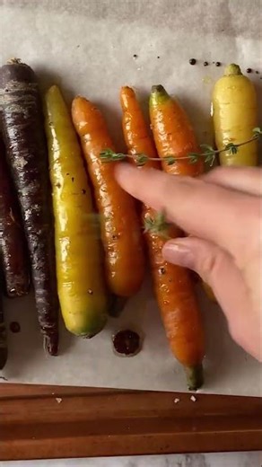 Best Roasted Carrots 🥕 Sweet & Crunchy with Hazelnuts #sidedish