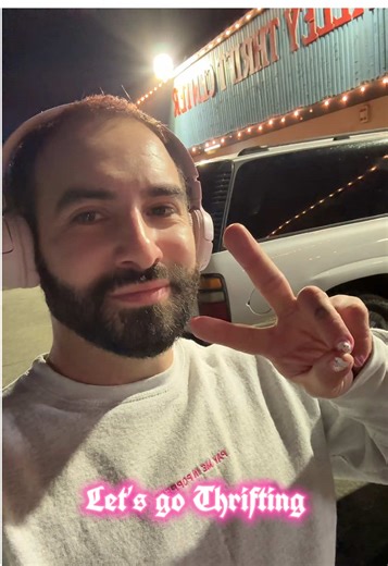 Let’s go Thrifting • part 213 • 📍Valley thrift center - Fresno, CA • starting the year off at one of my fav stores!!!! This trip I scored some cute jeans and a workout top! #fyp #foryourpage #thriftfinds #thrifting #559