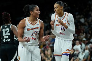 Phoenix Mercury come out flat in the second half in second game of WNBA Finals