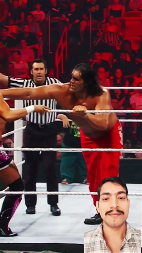 The Hart Dynasty ने Khali पर किया हमला — फिर हुआ जबरदस्त पलटवार 💥 | WWE Shorts #Khali #wwe #shorts