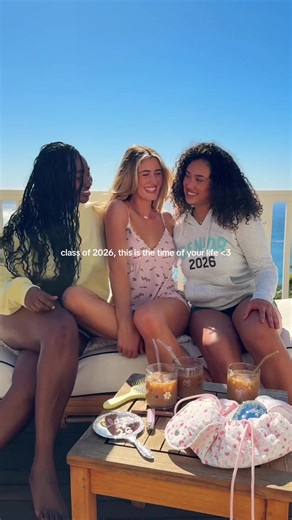 Graduation & Celebration Outfits | Hollister