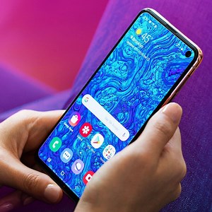 The Samsung Galaxy S10E shows that smaller doesn’t have to mean worse. | The Verge