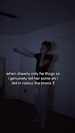 O † (@0nvrbroke)’s video of Roblox