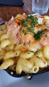 😱LA PASTA ARAGOSTA E FORMAGGIO AMERICANA🤯 prima di giudicare guardatelo tutto, l'ho provata per voi, è un piatto tipico Italo Americano, anche se gli Americani pensano sia Italiano. | La tua guida a Los Angeles di Marco Squintu