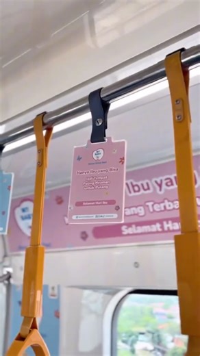 Tika Nurjanah on Instagram: "Yuk Moms rayakan Hari Ibu dengan cara yang beda dan unik dengan explore di Love Stationnya My baby yang ada di MRT bundaran HI! spesial hari ibu dengan tema "hanya ibu yang bisa" di sini banyak activity seru yang penuh makna mulai dari mengungkapkan perasaan cinta & kasih sayang lewat love phone booth hasil videonya bisa di download dan Gratis MY BABY Set, belanja di vending machine sampe main gacha dapetin Exclusive Bag Charm! Dan bikin pecah di perayaan Hari Ibu ad