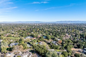 Living in Los Altos, CA