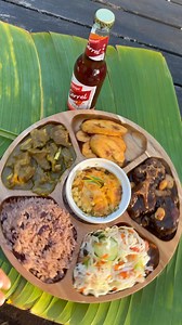 🇯🇲Experience A Taste of Jamaica with our Sunday Brunch as @therainaskitchen takes over @fern_gully_cafe! It’s was a beautiful day today! A big thank you to everyone who came out and supported us today. Even @delanohalo couldn’t resist indulging in this amazing platter. Comment platter to receive the link to order yours! #jamaicanfood #explore #brunch #sundaybrunch #therainaskitchen #tasteofkennesaw #kennesaweats #fyp | The Raina’s Kitchen