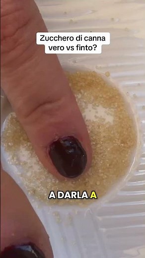 Ora andiamo a vedere il test che fai per capire se lo zucchero di canna è vero o meno