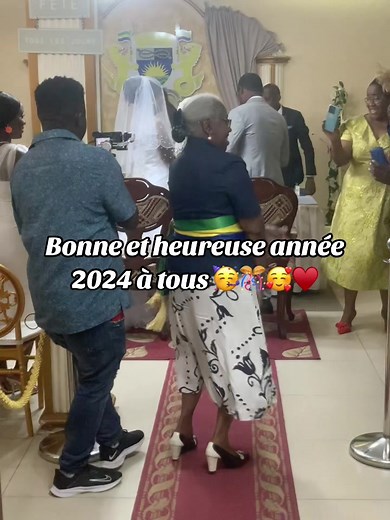 Bonne et heure années 2024 ✨💖💝🥳🎊#mamanbrigitteboumah #lamairiedubonheur🇬🇦👌 #libreville_gabon🇬🇦 #gabon🇬🇦 #lamairiedubonheur #tiktokafrique🇹🇬🇨🇩🇨🇮🇧🇯🇬🇦🇨🇲🇬🇦 #tiktokafrique🇹🇬🇨🇩🇨🇮🇧🇯🇬🇦🇨🇲🇬🇦🌍 #mariage💍 #remerciement #remerciements #viral #tiktokgabon🇬🇦💯🇬🇦👌😍❤️ #viralvideo