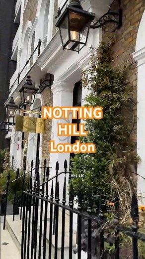 Discovering the Iconic Beauty of Notting Hill, London in 4K HDR!