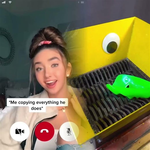 When guys try to outsmart girls 🤨😭😂 #Shorts