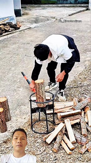 50K views · 109 reactions | Alat praktis membelah kayu bakar #kreatif #tips #tutorial #reelsfacebook #diy #trendingreels #fyp #trick #short #homemade | Rinto Tandi Rura | Facebook
