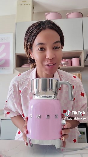 Smeg Milk Frother Unboxing and Review