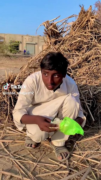 Abbay Kalay mera bazu hy ye 🤣😂🤣😂#funny #foryou #🤣😂🤣😂🤣😂🤣😂🤣😂🤣😂🤣😂🤣 #mianwalins #newfunnyvideos😜😂