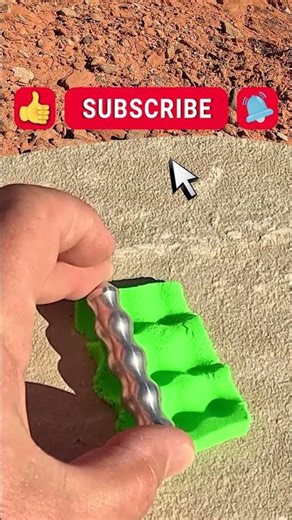 This Weird Tool Makes Perfect Lines in Kinetic Sand 😳