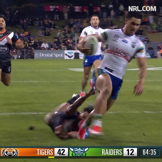 Weekes Shines with Spectacular Individual Try in NRL Tigers Raiders Match