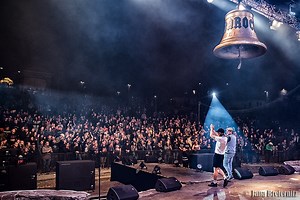 🤘 Next Shows 🤘 14.04.: STUTTGART (LKA Longhorn) 28.04.: WÖRTH AM RHEIN (Festhalle) 29.04.: WÖRTH AM RHEIN (Festhalle) 05.05.: NÜRNBERG (Hirsch) 06.05.: MEMMINGEN (Kaminwerk) 16.05.: LEIPZIG (Hellraiser) Damn, we can't wait!!!! 🤘 | BAROCK AC/DC Tribute