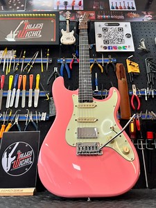 27K views · 602 reactions | Ajuste general de guitarra eléctrica Schecter. | El Taller de Wicho | Facebook