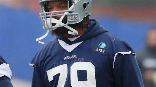 First look at Michael Bennett at Cowboys practice