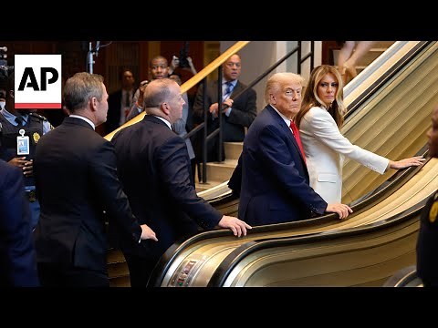 Escalator stops right as Trump gets on at the United Nations