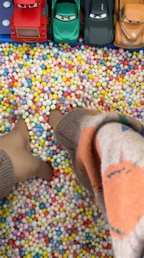 Satisfying Toy - Funny Minion Hula Hoops Spinning Toy #toys #satisfying #surprisetoys #minions