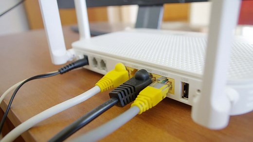 Why Do My Download Speeds Differ So Drastically Between Computers?