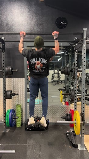 Quick pull session #fyp #gymtok #gymlife #bulkingseason #