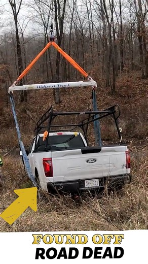 Lifting This Ford Over the Rail! | Ron Pratt