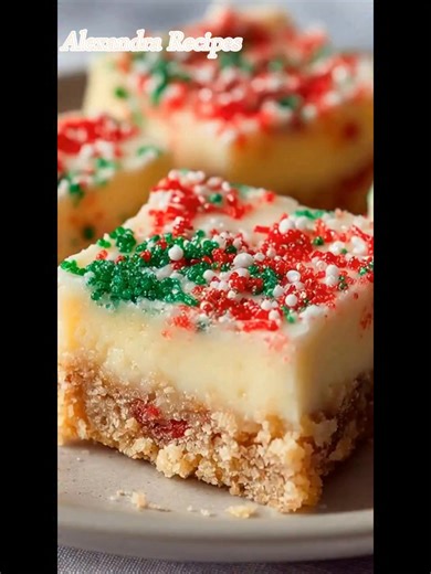 Santa’s No-Bake Sugar Cookie Bars Delightful no-bake sugar cookie bars that are easy to make and perfect for holiday celebrations. #cozyvibes #fbreels2025ツ #Christmas #cooking 😍Recipe 👇👇 | Alexandra Recipes
