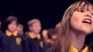 Autistic girl, 10, sings 'Hallelujah' and makes us all cry