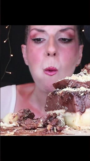 CHOCOLATE VANILLA PUDDING CAKE 🍰 #eatingvideos #asmrmukbang #asmreating