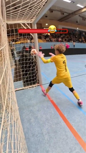 I got completely destroyed in one Match😭💔 #gripmode #football #goalkeeper