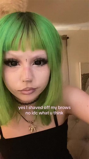 Embracing New Looks: Shaved Brows and Eboys