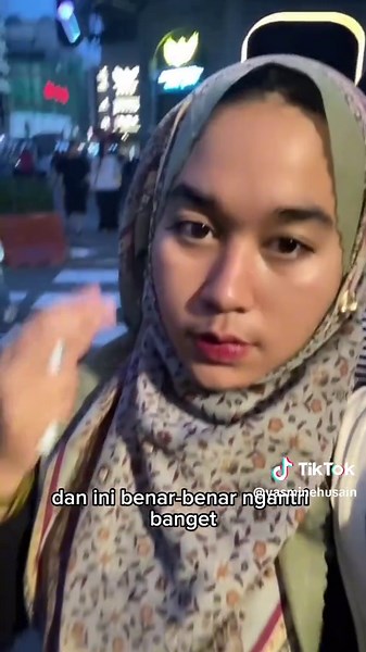 Sashfir sebagai Food Vlogger: Petualangan Kuliner KL