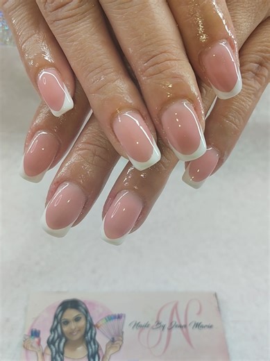 some cute short French tip these are natural nails btw my client was able to grow with me 💅🏻🩷🤍✨ #shellac #frenchtip #fyp #956 #short