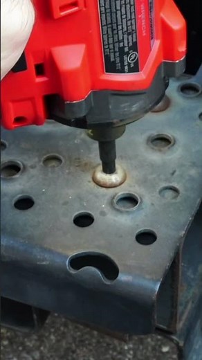 Using GripEdge RPT Hand Drive Hex and RPT Impact Hex to Remove the Steps on a Box Truck!