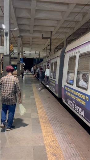 mumbai local train problem #mumbailocaltrain #localtrain #mumbai